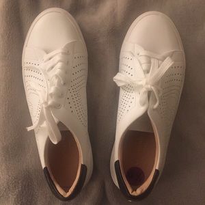 NWOT “Kate Spade” white tennis shoes